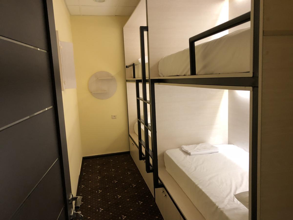 Yerevan Inn Hostel ภายนอก รูปภาพ