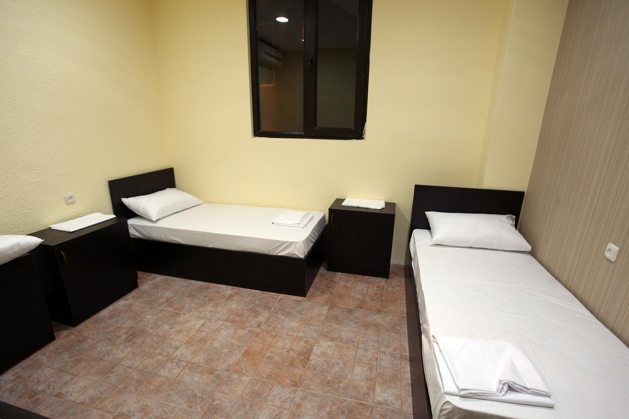 Yerevan Inn Hostel ภายนอก รูปภาพ