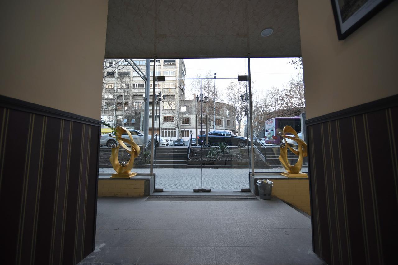 Yerevan Inn Hostel ภายนอก รูปภาพ