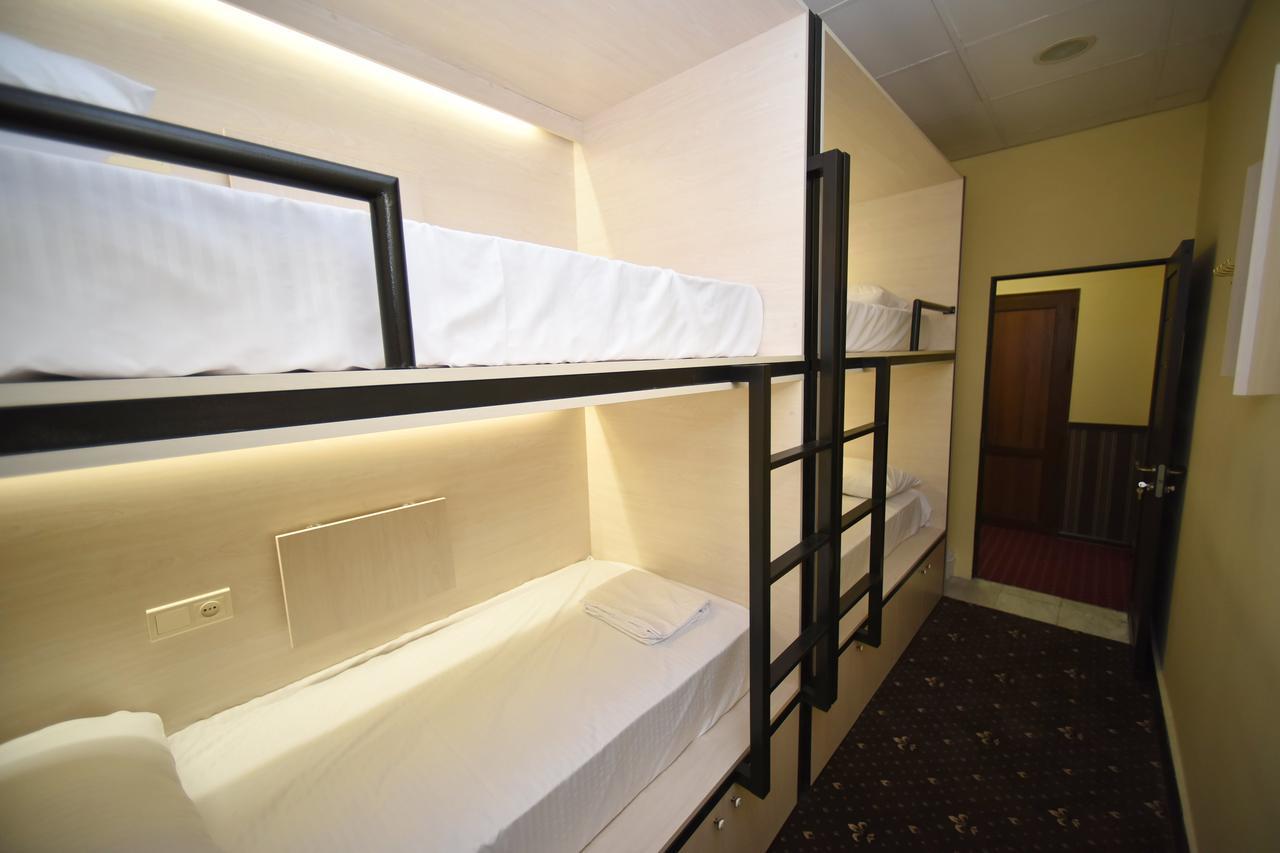 Yerevan Inn Hostel ภายนอก รูปภาพ